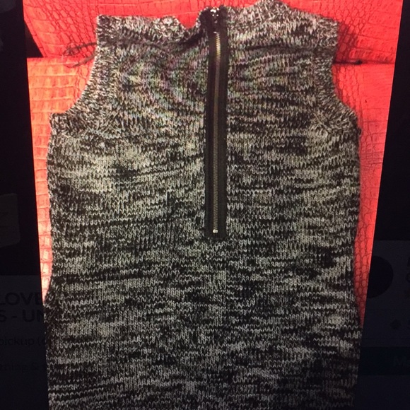 LIKE, LOVE - DARK GRAY SHORT SLEEVE DRESS (NWT) - Picture 5 of 5